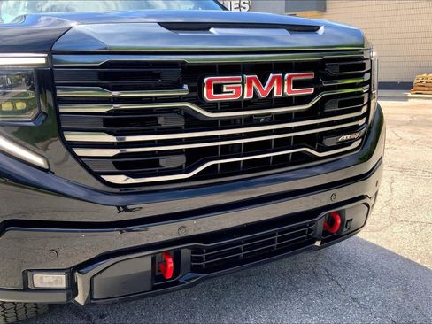 Used 2024 GMC Sierra 1500 AT4 w/ AT4 Preferred Package AWD/4WD image 30