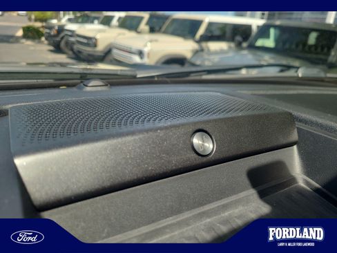 Used 2020 Ford F350 Platinum w/ FX4 Off-Road Package AWD/4WD image 27