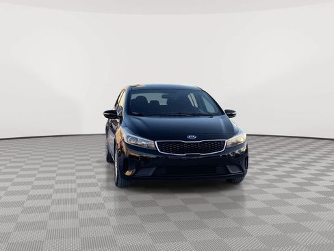 Used 2017 Kia Forte LX image 3