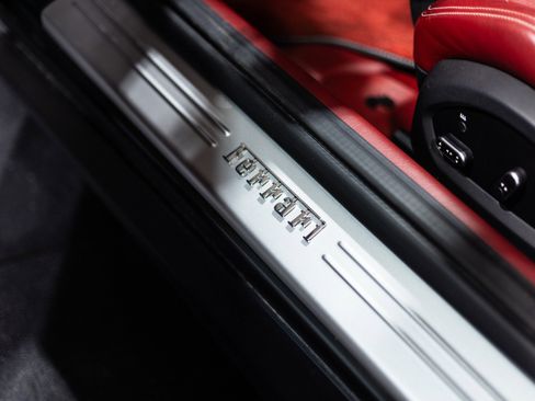 Used 2018 Ferrari GTC4Lusso image 30