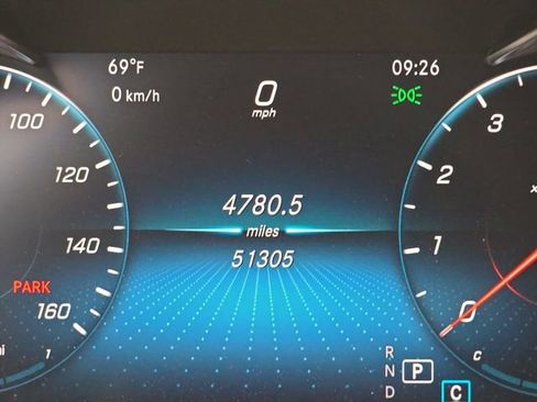 Used 2019 Mercedes-Benz C 300 4MATIC Sedan image 27