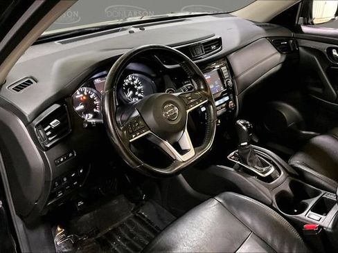 Used 2019 Nissan Rogue SV AWD/4WD image 17