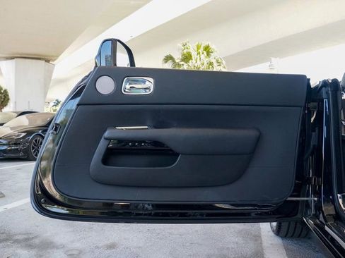 Used 2016 Rolls-Royce Dawn image 72