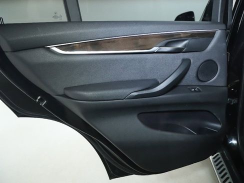 Used 2018 BMW X5 xDrive35i w/ Driving Assistance Package AWD/4WD image 15