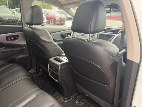 Used 2023 Nissan Murano SL w/ SL Moonroof Package FWD image 18