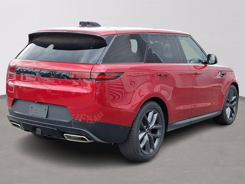 New 2025 Land Rover Range Rover Sport SE image 3