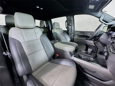 Used 2024 Chevrolet Silverado 1500 ZR2 image 29