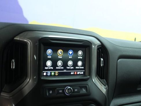 Used 2019 Chevrolet Silverado 1500 Custom w/ Custom Value Package AWD/4WD image 17