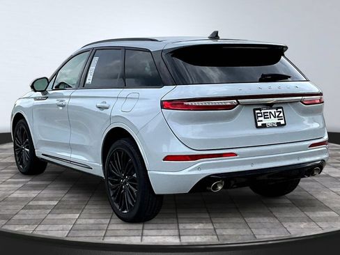 Used 2025 Lincoln Corsair Reserve w/ Jet Appearance Package AWD/4WD image 5