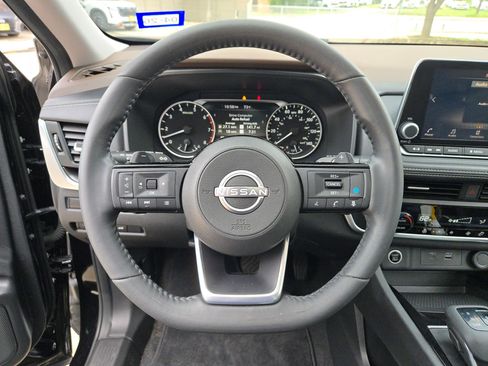 Used 2023 Nissan Rogue SV w/ SV Premium B Package FWD image 10