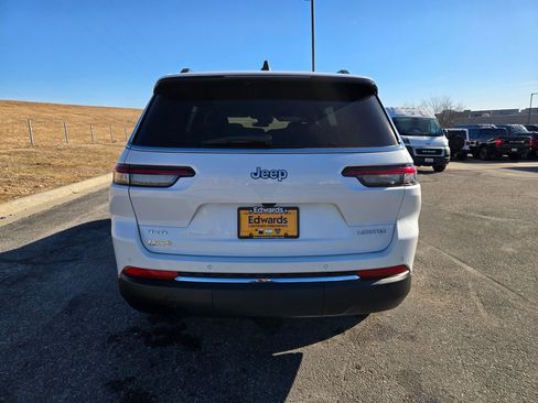 Used 2025 Jeep Grand Cherokee L Limited image 5