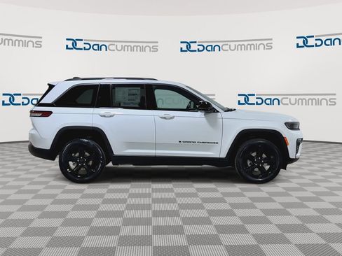 New 2026 Jeep Grand Cherokee Limited w/ Limited Altitude Package AWD/4WD image 9