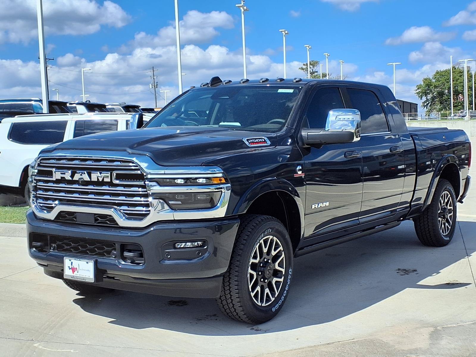 New 2027 RAM 2500 Limited AWD/4WD image 3