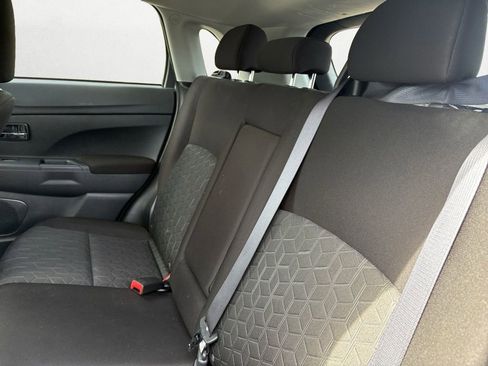 Used 2025 Mitsubishi Outlander Sport LE image 10