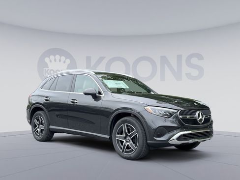 New 2026 Mercedes-Benz GLC 300 4MATIC image 2