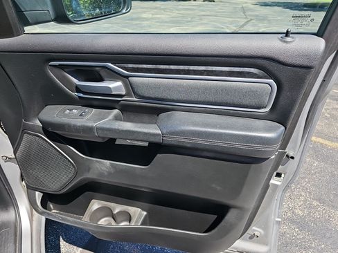 Used 2019 RAM 1500 Big Horn AWD/4WD image 16