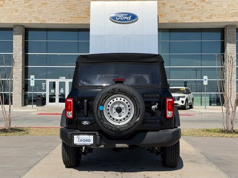 New 2026 Ford Bronco 4-Door image 19