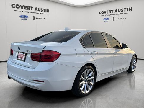 Used 2018 BMW 320i Sedan image 5