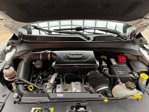 Used 2024 Jeep Compass Trailhawk AWD/4WD image 26
