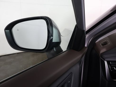 Used 2022 Nissan Rogue SL image 33