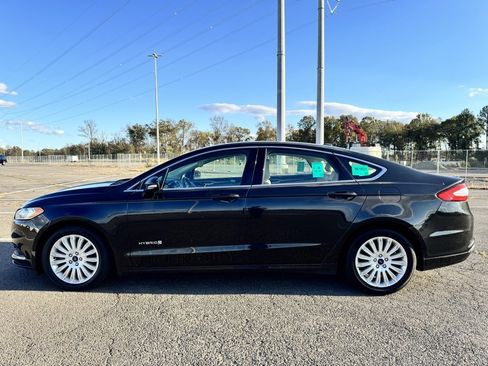 Used 2015 Ford Fusion SE w/ Equipment Group 502A image 6