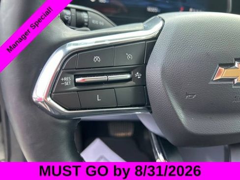 Used 2025 Chevrolet Equinox LT w/ Safety and Technology Package FWD image 17