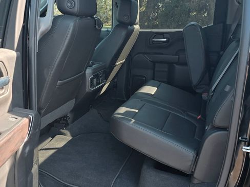 Used 2019 GMC Sierra 1500 SLT w/ SLT Premium Plus Package AWD/4WD image 3