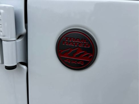 Used 2024 Jeep Wrangler Unlimited Rubicon image 21