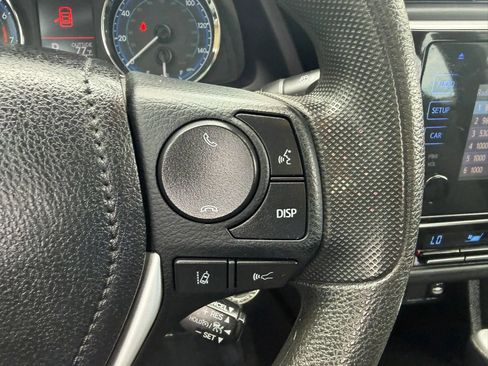 Used 2017 Toyota Corolla LE FWD image 18