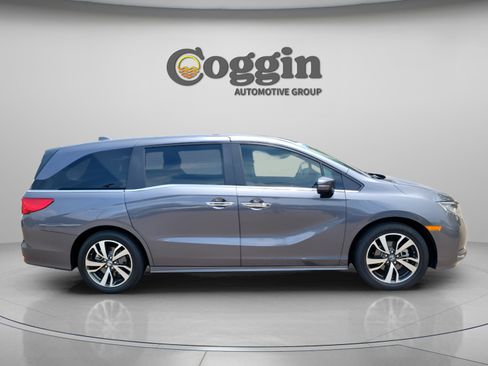 Used 2024 Honda Odyssey Touring image 6