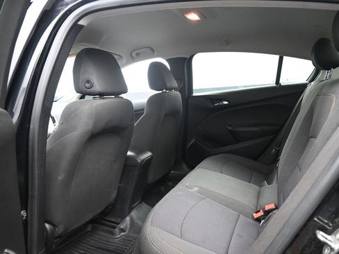 Used 2017 Chevrolet Cruze LS FWD image 24