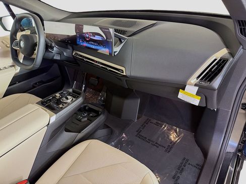 New 2026 BMW iX xDrive60 AWD/4WD image 31