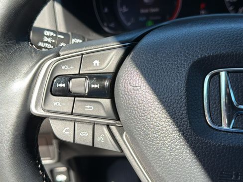 Used 2021 Honda Accord EX-L image 14