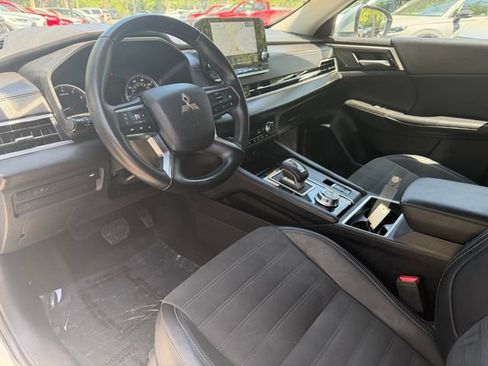 Used 2024 Mitsubishi Outlander SE Black Edition AWD/4WD image 21