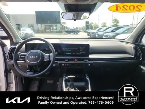 Used 2024 Kia Sorento S AWD/4WD image 10
