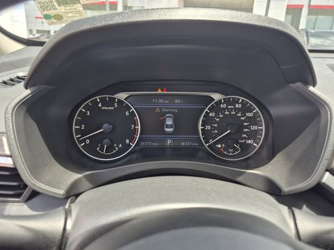 Used 2025 Nissan Altima 2.5 SV FWD image 10