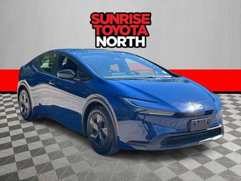 Certified 2024 Toyota Prius LE FWD image 1