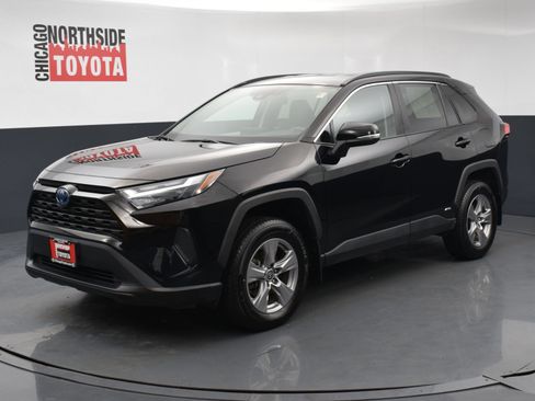 Used 2023 Toyota RAV4 XLE w/ XLE Grade Weather Package AWD/4WD image 8