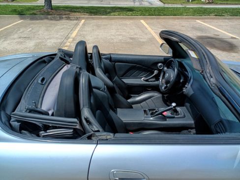 Used 2002 Honda S2000 image 10