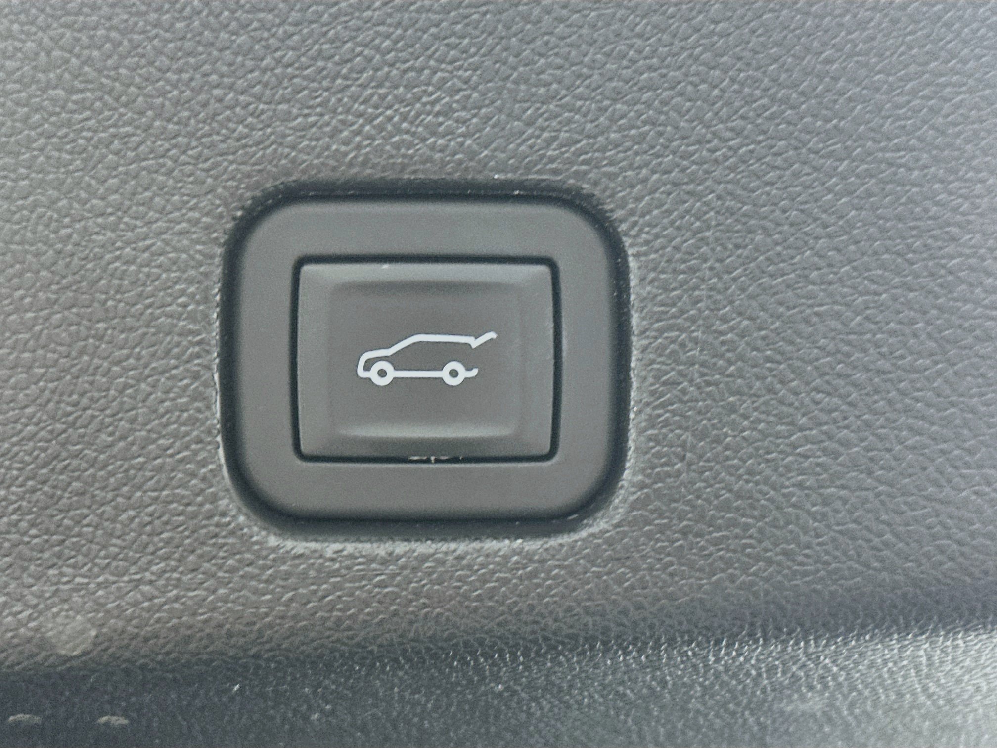 Used 2026 Chevrolet Traverse LT FWD image 31