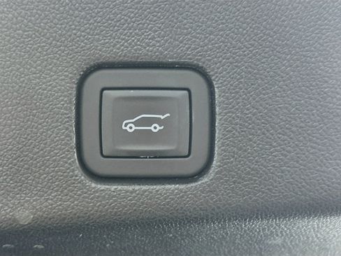 Used 2026 Chevrolet Traverse LT FWD image 31