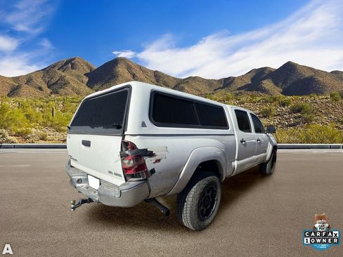 Used 2014 Toyota Tacoma 4x4 Double Cab w/ SR5 Package image 4