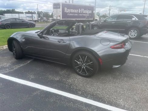 Used 2025 MAZDA MX-5 Miata Grand Touring RWD image 3