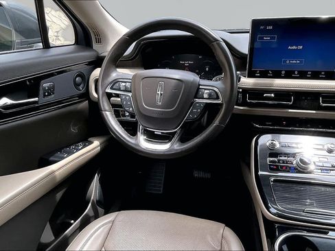 Used 2022 Lincoln Nautilus Reserve FWD image 6