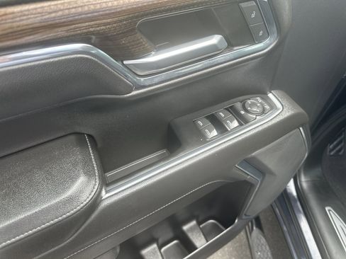 Used 2023 Chevrolet Silverado 1500 LT AWD/4WD image 11