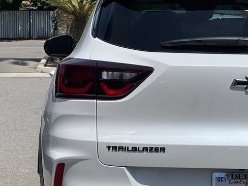 Used 2024 Chevrolet TrailBlazer RS w/ Convenience Package image 25