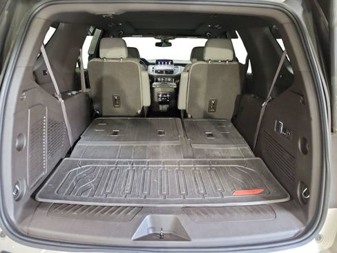 Used 2021 GMC Yukon SLT w/ SLT Premium Package AWD/4WD image 29