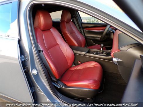Used 2022 MAZDA MAZDA3 s image 27