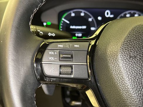 Certified 2025 Honda Civic Sport image 31