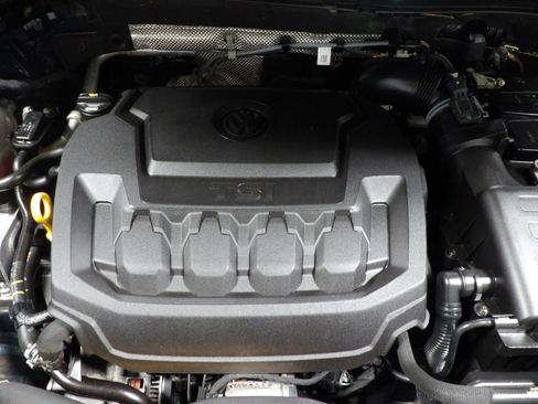 Used 2019 Volkswagen Tiguan SEL image 30